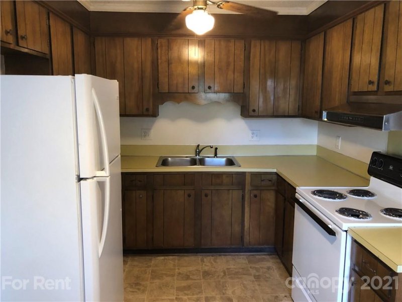 Property image 4 at 300 Rock Creek Drive, Lincolnton, NC 28092