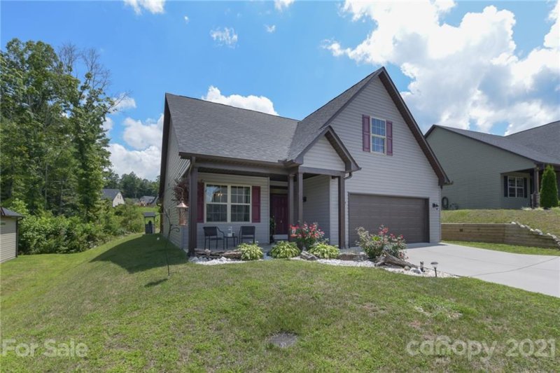 Property image 2 at 5 Checkerberry Court, Weaverville, NC 28787