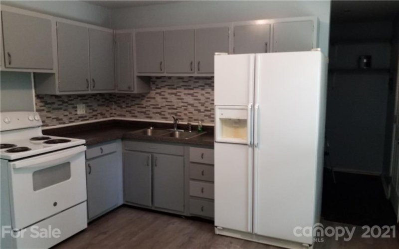 Property image 5 at 603 Dobson Drive, Charlotte, NC 28213