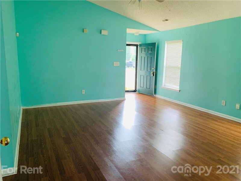 Property image 2 at 3630 Kiley Lane, Charlotte, NC 28216