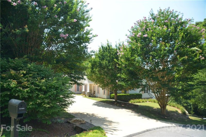 Property image 2 at 196 Eastmoor Drive, Asheville, NC 28805