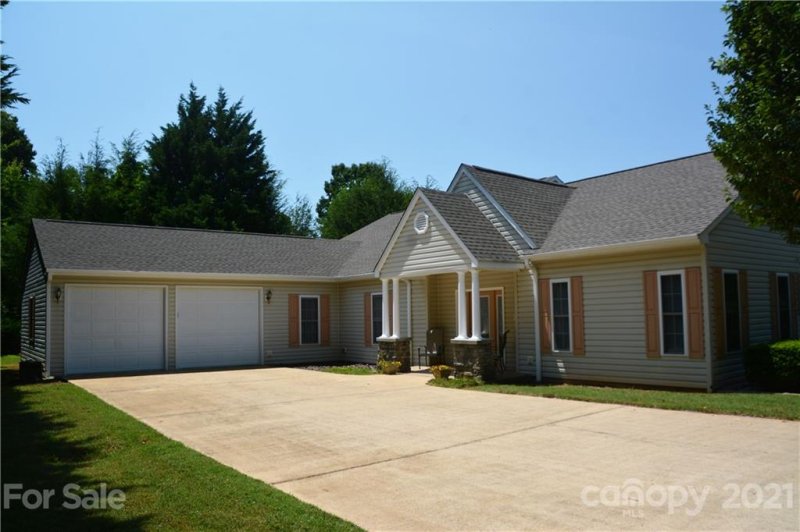 Property image 5 at 196 Eastmoor Drive, Asheville, NC 28805