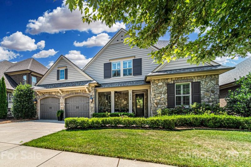 Property image 3 at 18108 John Robbins Lane, Cornelius, NC 28031