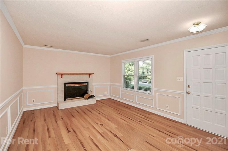 Property image 2 at 11818 Mirror Lake Drive, Charlotte, NC 28226