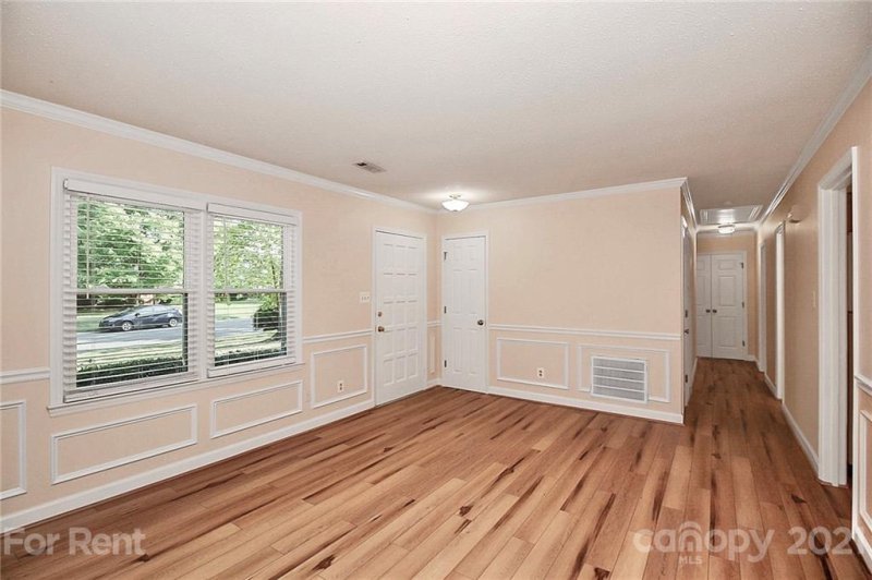 Property image 3 at 11818 Mirror Lake Drive, Charlotte, NC 28226