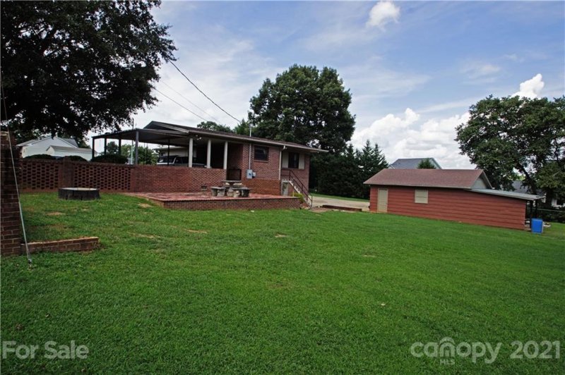 Property image 4 at 2630 25th Street, Hickory, NC 28601