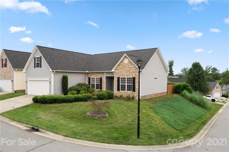 Property image 3 at 10 Hadley Park Way, Arden, NC 28704