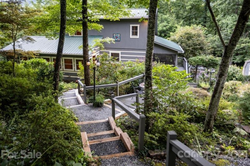 Property image 2 at 104 Twisted Birch Drive, Hendersonville, NC 28792