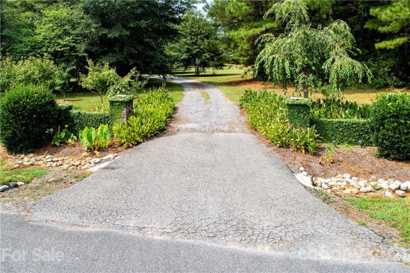 Property image 3 at 1805 Riva Ridge Court, York, SC 29745