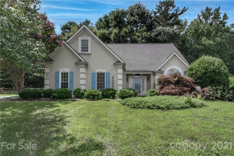 1451 Pine Needle Lane