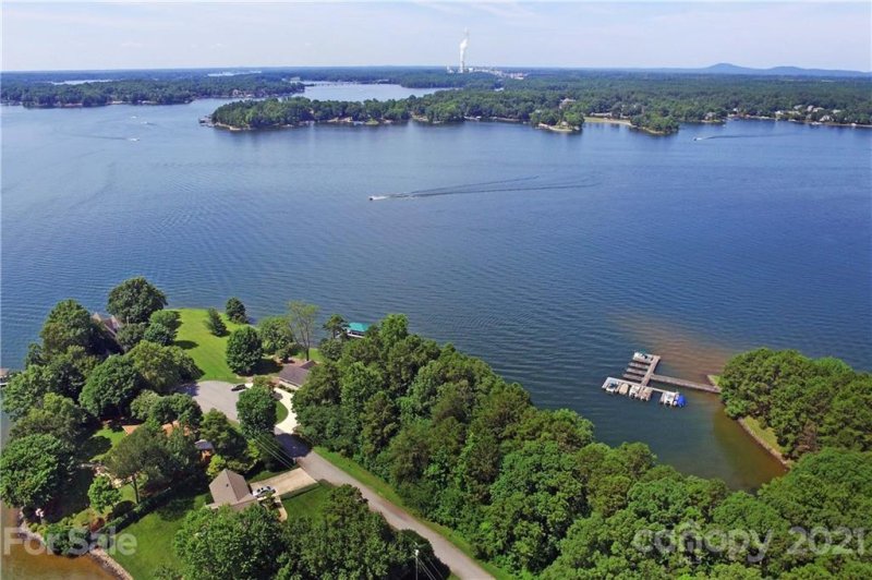 Property image 2 at 28 Winston Circle, Troutman, NC 28166