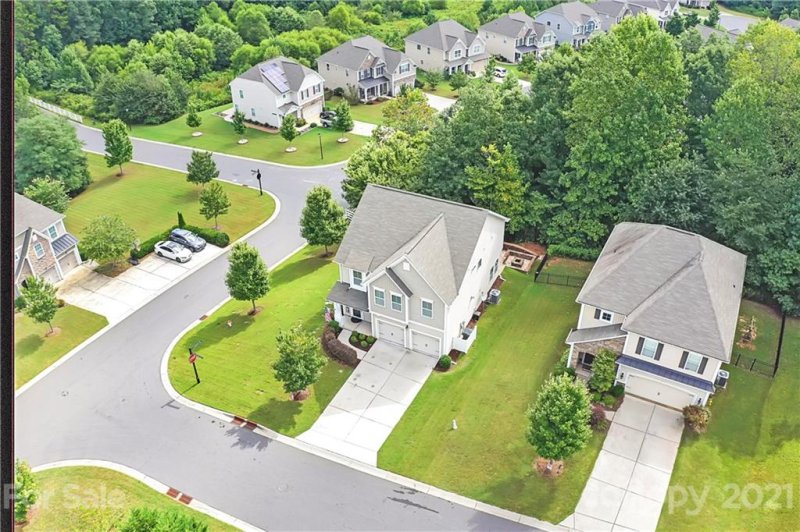 Property image 5 at 4007 Bridgepoint Drive, Fort Mill, SC 29715