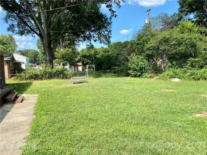 Property image 3 at 1608 Auten Road, Gastonia, NC 28054