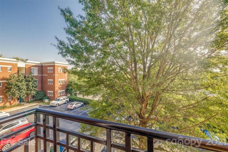 Property image 3 at 755 Garden District Drive, Charlotte, NC 28202