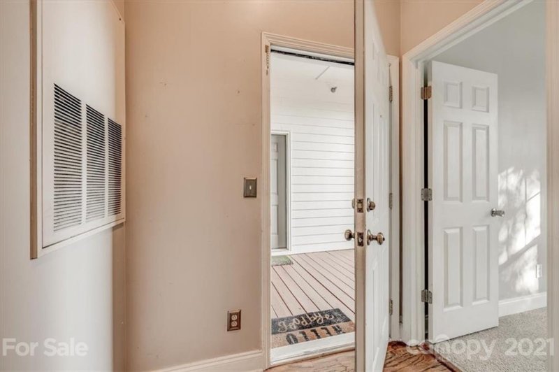 Property image 5 at 755 Garden District Drive, Charlotte, NC 28202