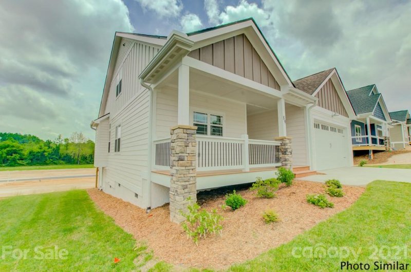 Property image 2 at 396 Windy Acres Knoll Drive, Hendersonville, NC 28792