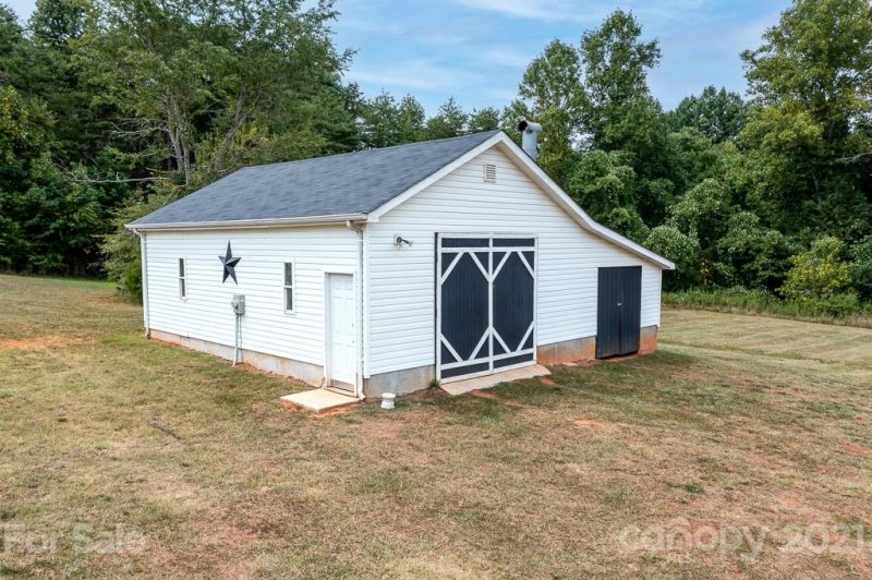 Property image 5 at 1084 Park Circle, Lincolnton, NC 28092