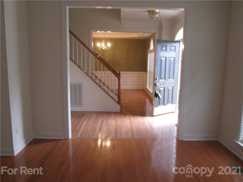 Property image 2 at 10513 Sutherby Drive, Charlotte, NC 28277