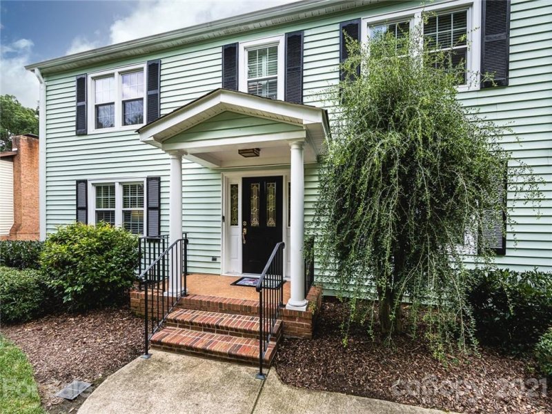 Property image 3 at 135 Chadmore Drive, Charlotte, NC 28270