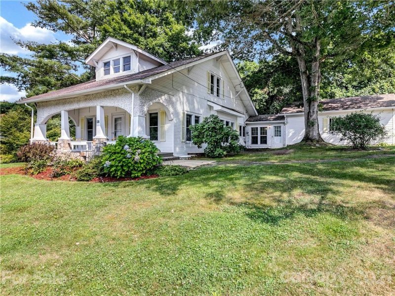 Property image 2 at 563 Greenwood Road, Spruce Pine, NC 28777