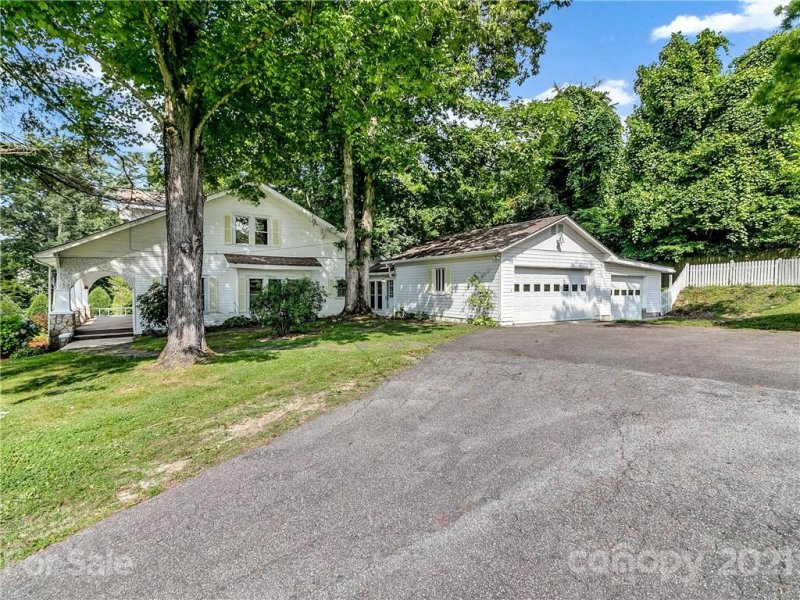 Property image 4 at 563 Greenwood Road, Spruce Pine, NC 28777