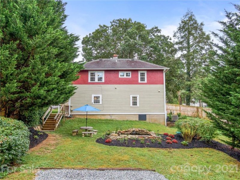 Property image 2 at 710 Marietta Street, Asheville, NC 28803
