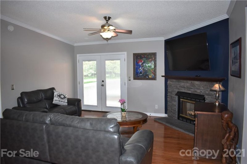 Property image 4 at 2375 Rosemont Court, Hendersonville, NC 28791