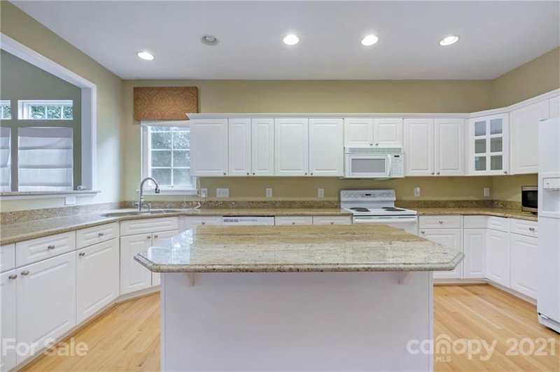 Property image 4 at 10935 Wilklee Drive, Charlotte, NC 28277