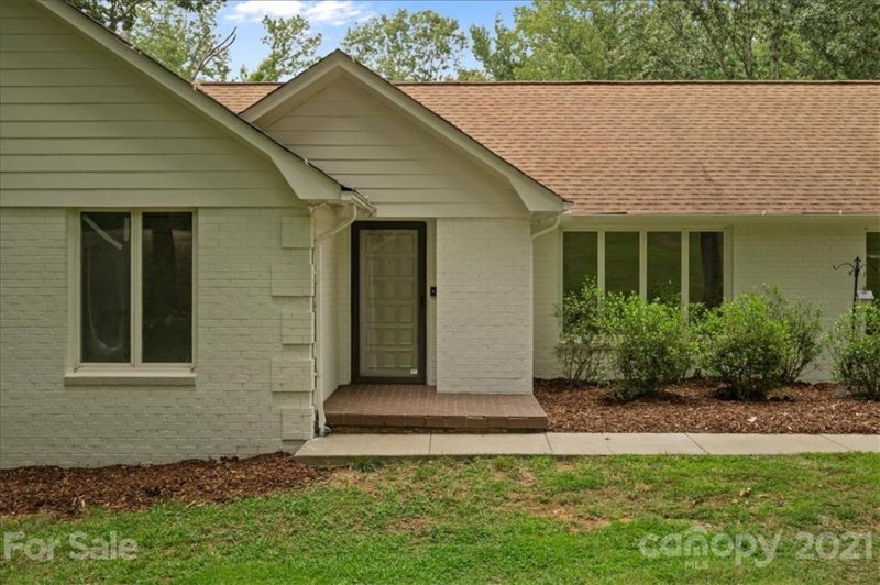 Property image 3 at 5620 Kiwi Court, Concord, NC 28025