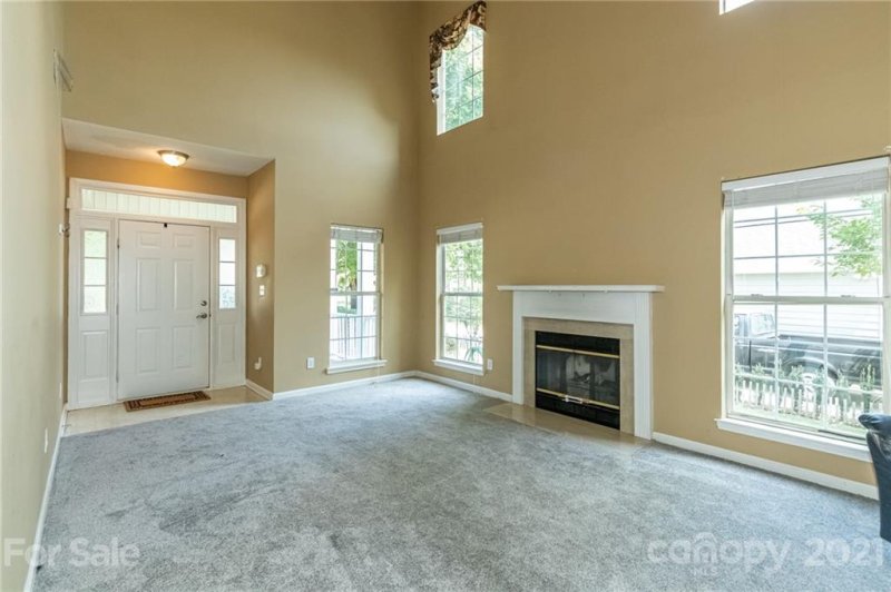 Property image 2 at 16034 Farmall Drive, Huntersville, NC 28078
