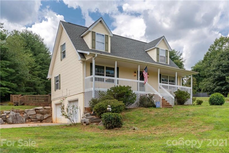 Property image 3 at 904 Staton Road, Flat Rock, NC 28731