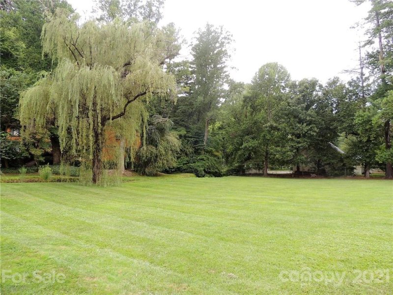 Property image 3 at 1753 Haywood Manor Road, Hendersonville, NC 28791