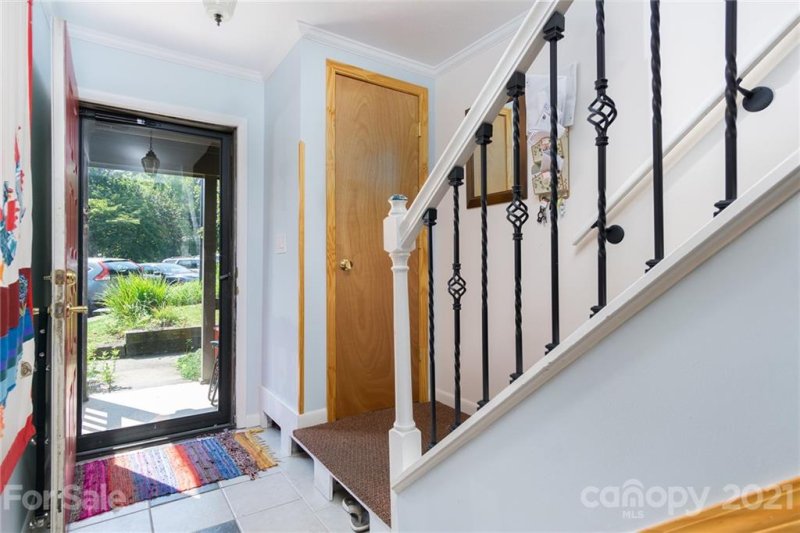 Property image 4 at 16 Spears Avenue, Asheville, NC 28801