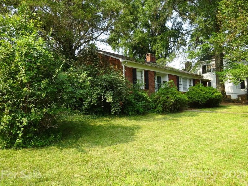 Property image 4 at 2127 Sharon Avenue, Charlotte, NC 28211