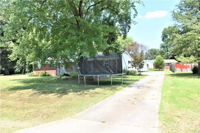 Property image 4 at 6225 Dale Avenue, Charlotte, NC 28212