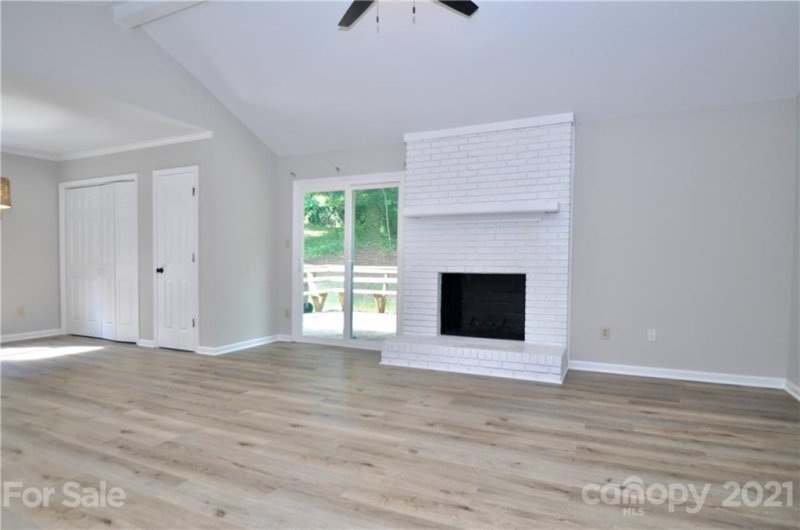 Property image 2 at 7405 Lockmont Drive, Charlotte, NC 28212