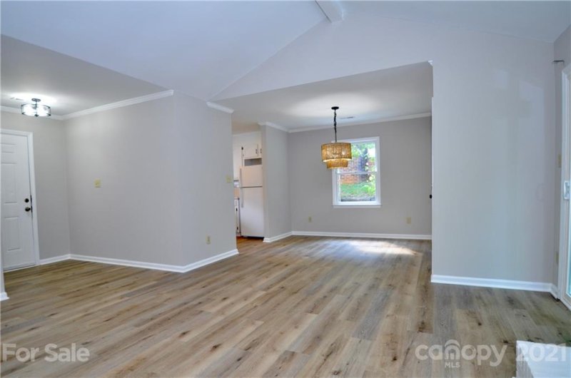 Property image 4 at 7405 Lockmont Drive, Charlotte, NC 28212