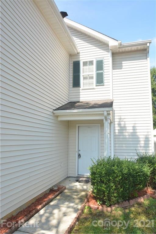 Property image 3 at 5004 Wallace Creek Lane, Charlotte, NC 28212