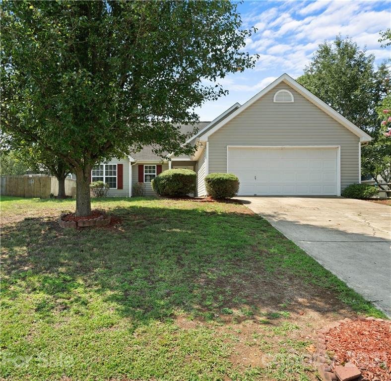 Property image 3 at 4271 Maybrook Court, Concord, NC 28027