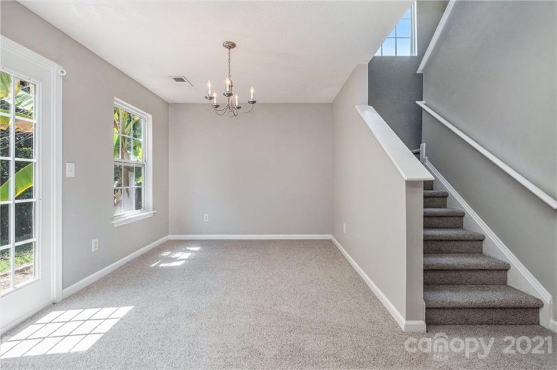 Property image 3 at 8708 Green Ivy Lane, Charlotte, NC 28217