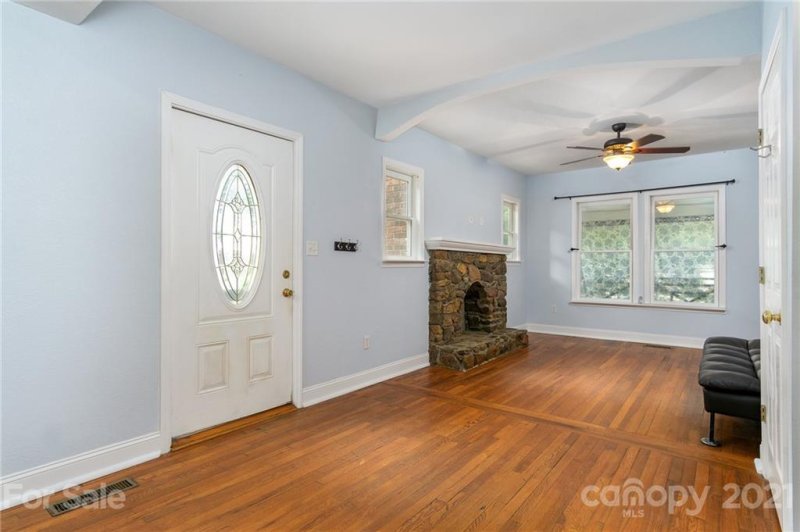 Property image 5 at 54 Druid Drive, Asheville, NC 28806