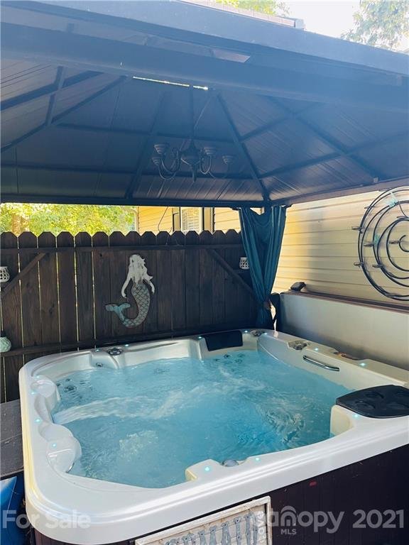 Property image 2 at 1868 Redberry Lane, Conover, NC 28613