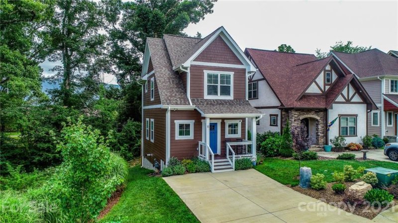 Property image 2 at 15 Tudor Way, Black Mountain, NC 28711