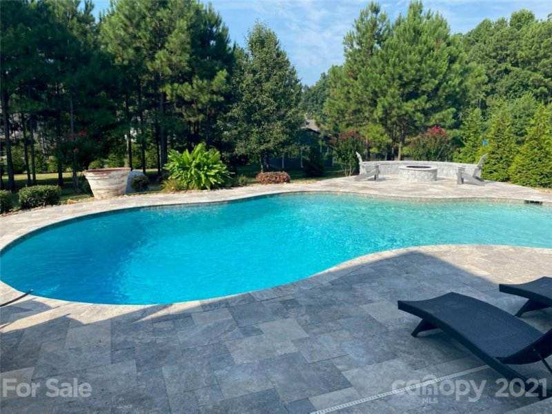 Property image 4 at 124 Washam Road, Mooresville, NC 28117