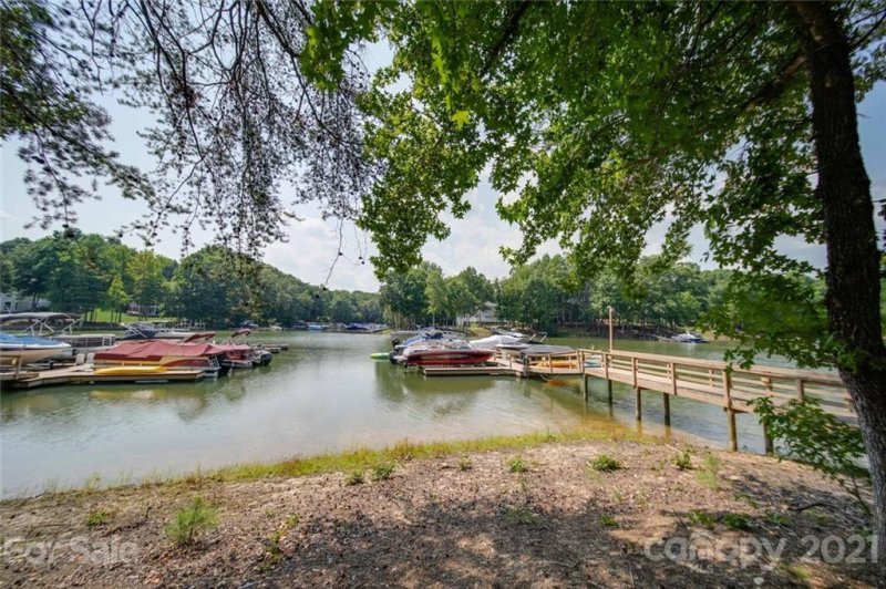 Property image 3 at 116 Mussel Lane, Mooresville, NC 28117