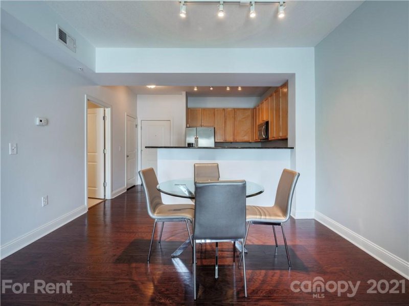 Property image 3 at 721 Governor Morrison Street, Charlotte, NC 28211