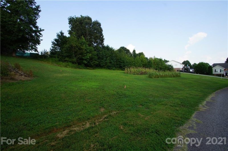 Property image 5 at 2329 39th Avenue Court, Hickory, NC 28601