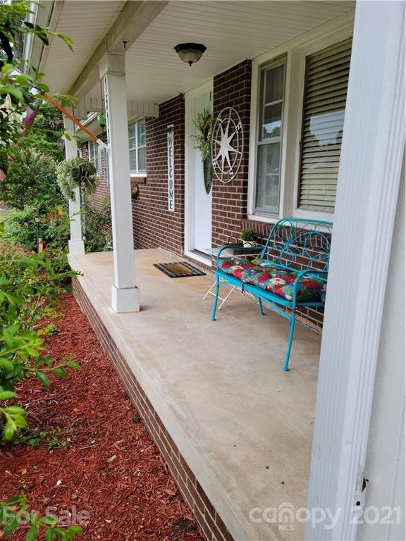 Property image 2 at 1513 36th Avenue, Hickory, NC 28601