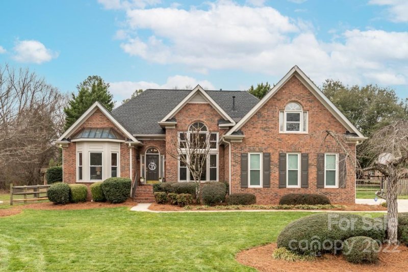 6540 Shaftesbury Road