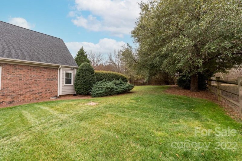 Property image 5 at 6540 Shaftesbury Road, Charlotte, NC 28270
